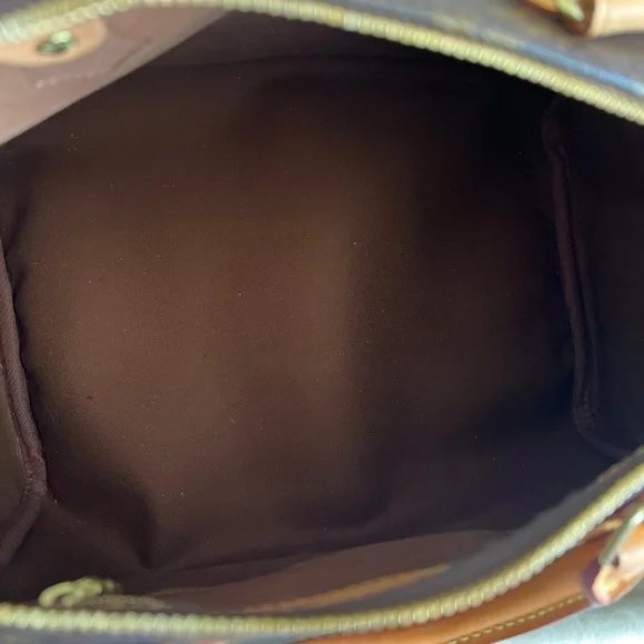 Louis Vuitton Monogram Speedy 30 with Tan Accents - Picture 5 of 11